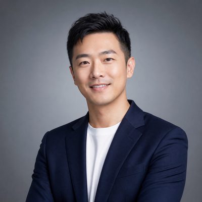 陈明轩,第一次的人妻动漫创始人兼CEO,正面职业照